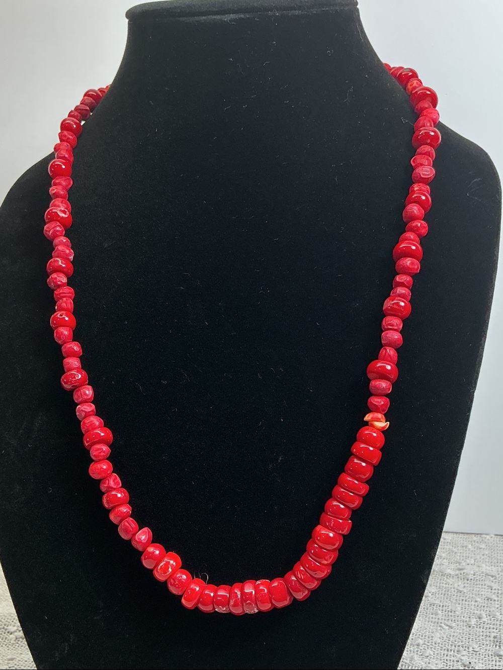 Single Strand Red Beaded Western Necklace